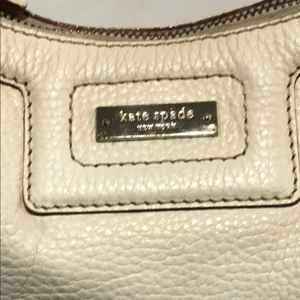 Kate Spade Hudson Pebble Leather Large Hobo Bag Cream/Off White in EUC - Picture 2 of 16